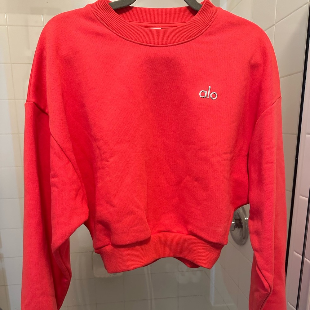 ALO Yoga Coral Red Cropped Crewneck Sweatshirt